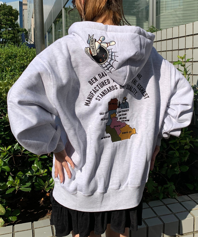 アッシュグレー モデル:165cm Lサイズ着用