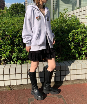 アッシュグレー モデル:165cm Lサイズ着用