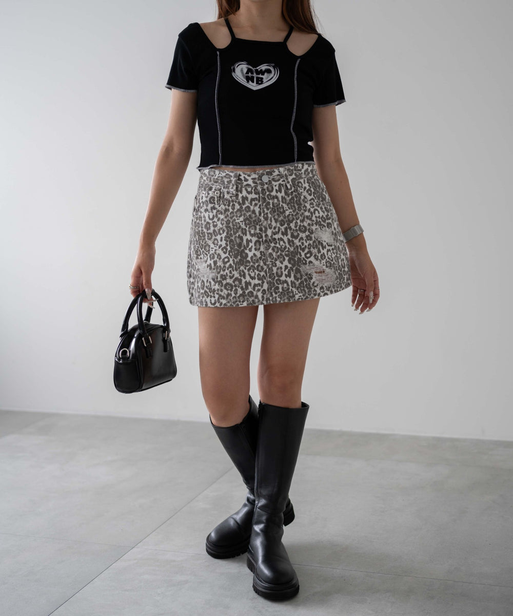 ホワイト　モデル：155㎝　M着用