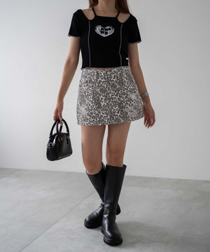 ホワイト　モデル：155㎝　M着用