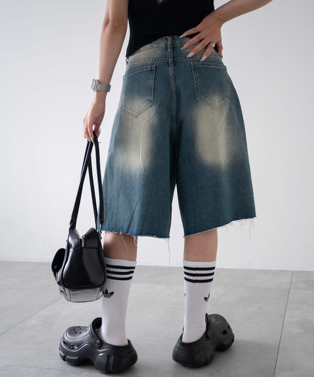 デニム中濃色　モデル：155㎝　M着用