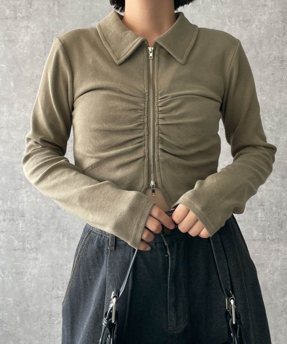 カーキ　モデル:155cm F着用