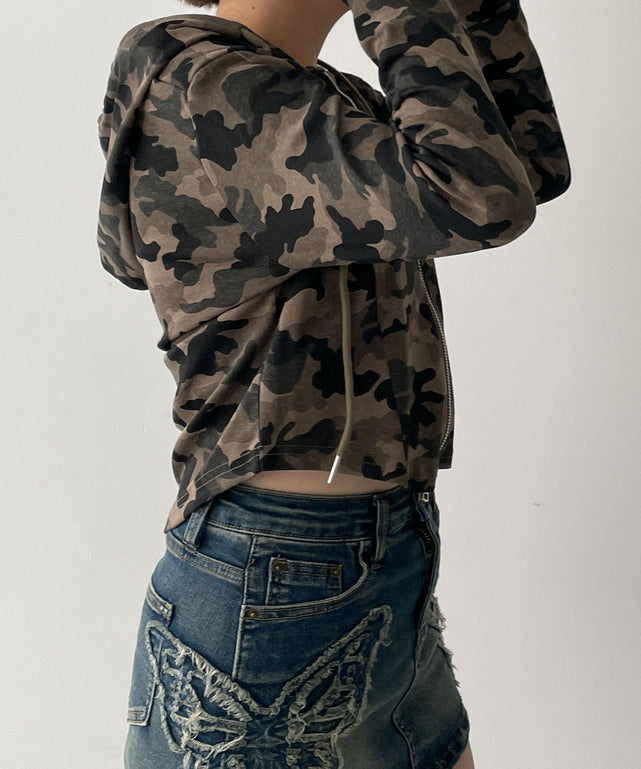 アドバンスド パック ダブルジップ エンボスロゴ パーカー カモ柄