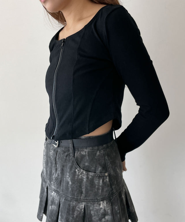 ブラック　モデル：155cm F着用