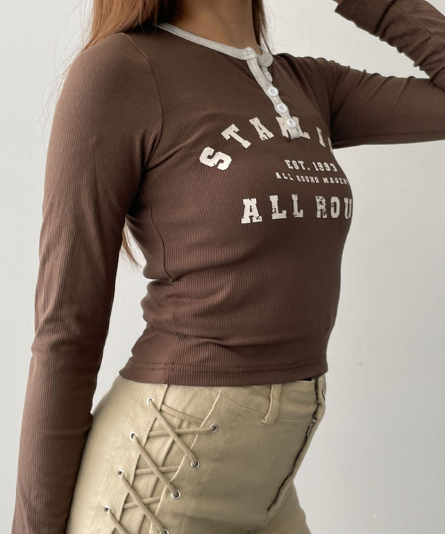 ブラウン　モデル:155cm F着用