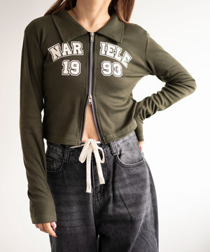 カーキ　モデル:155cm F着用