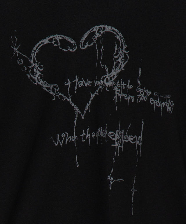 ハートグラフィックフードトップス