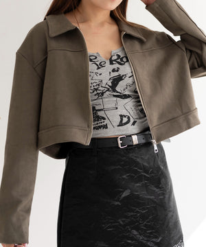 カーキ　モデル:155cm F着用