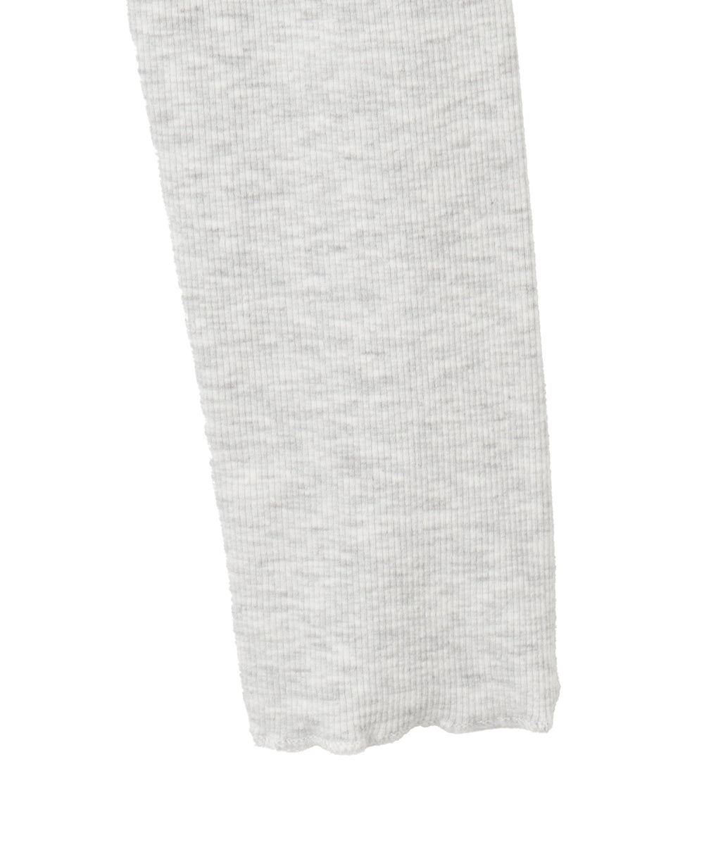 ヘンリーネックグラフィックピチトップス