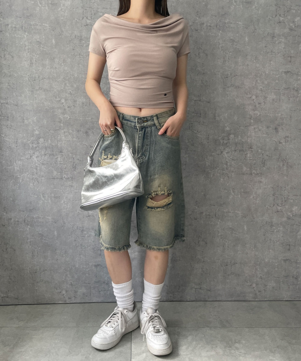 ベージュ　モデル:155cm F着用