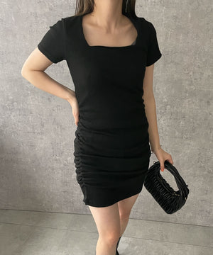 ブラック　モデル:155cm F着用