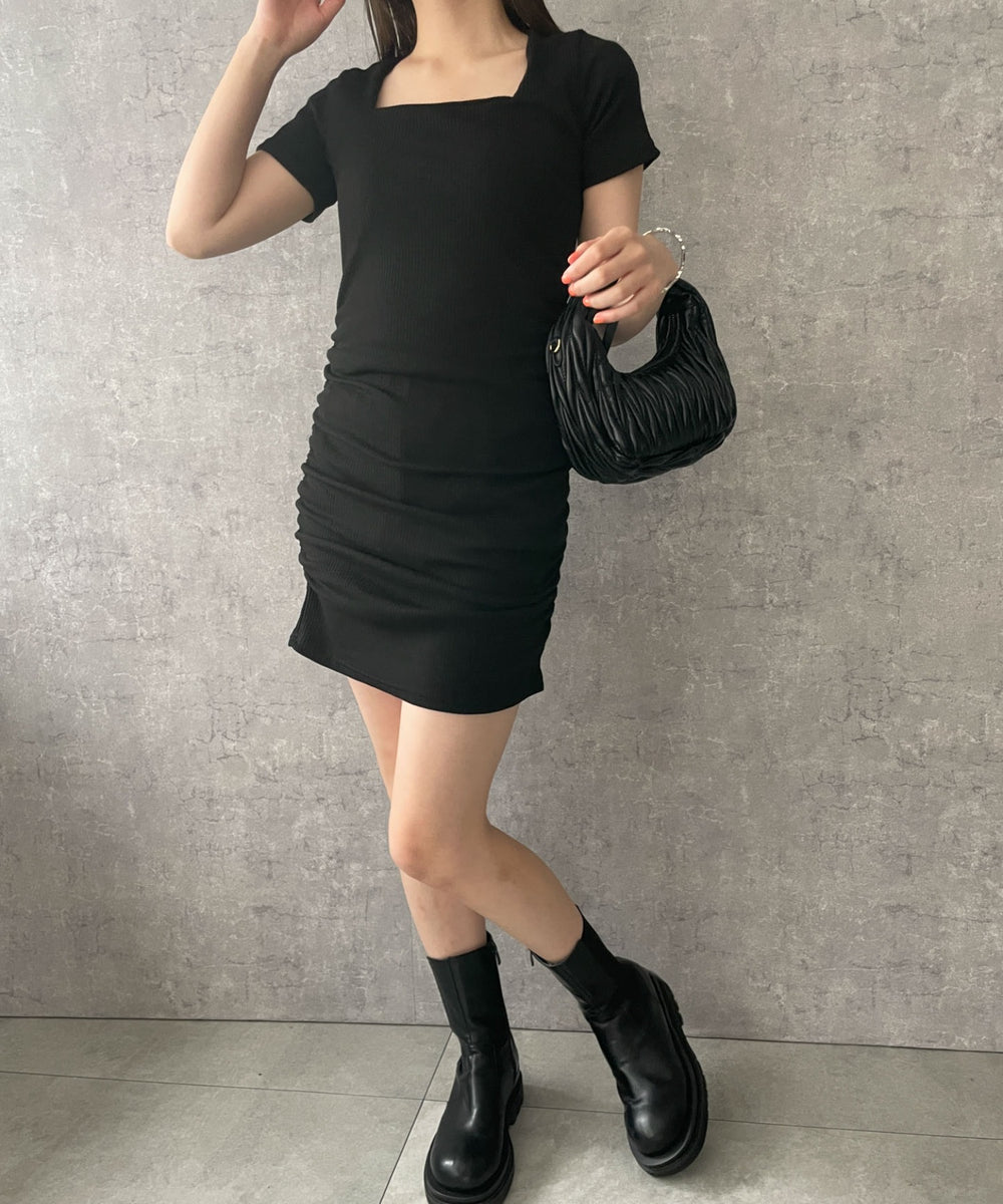 ブラック　モデル:155cm F着用