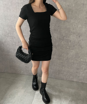 ブラック　モデル:155cm F着用