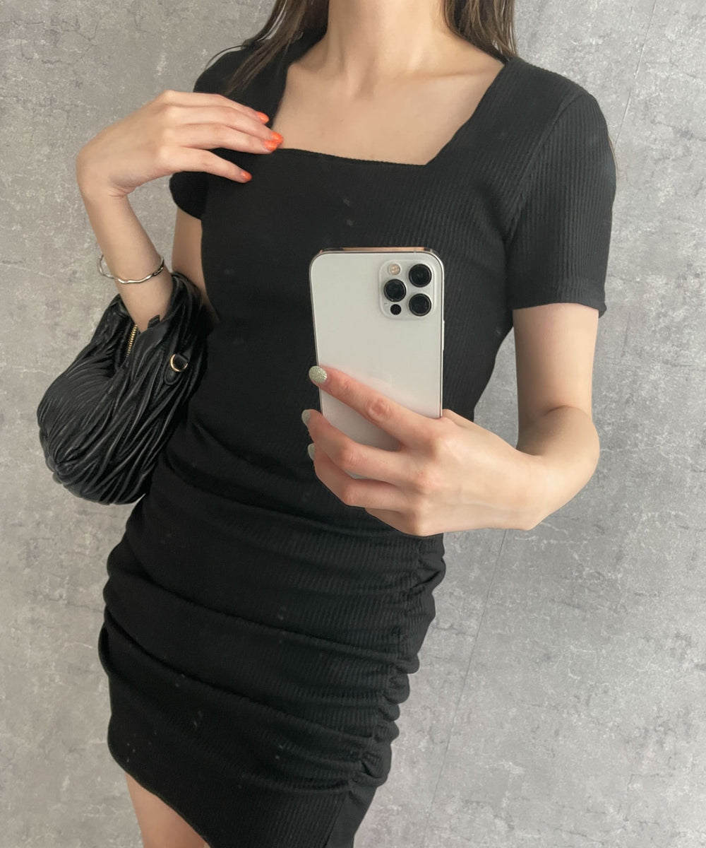 ブラック　モデル:155cm F着用