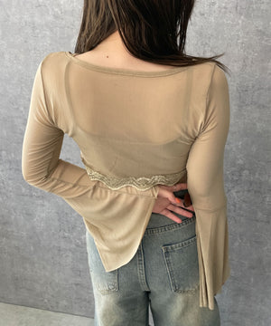 ベージュ　モデル:155cm F着用