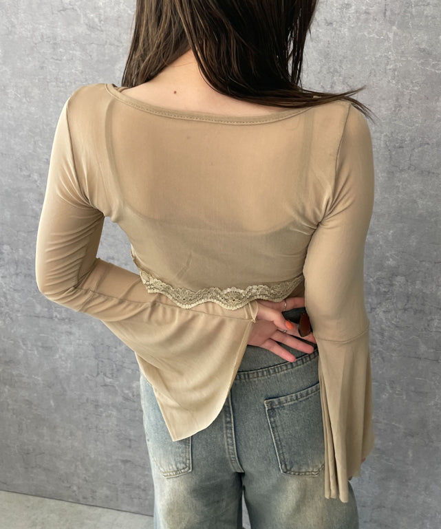 ベージュ　モデル:155cm F着用