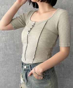 ベージュ　モデル:155cm F着用