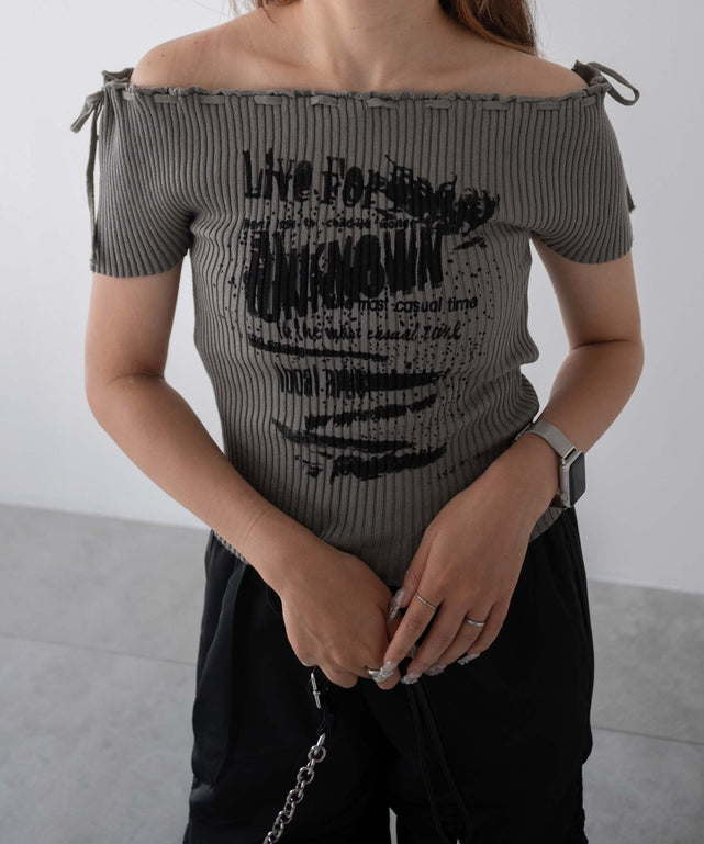 カーキ　モデル:155cm F着用