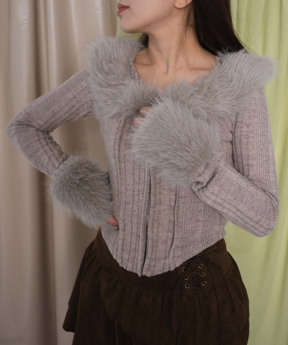 ベージュ モデル：155cm F着用