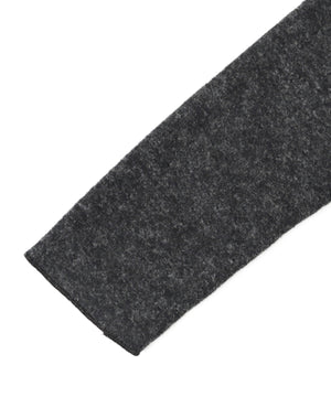 チョーカー付きカーブヘムトップ