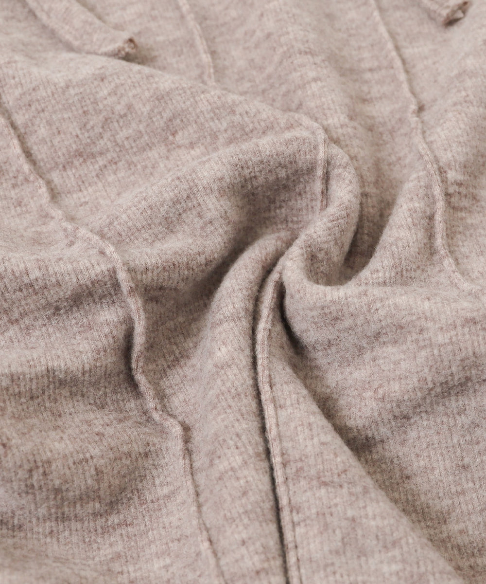 チョーカー付きカーブヘムトップ