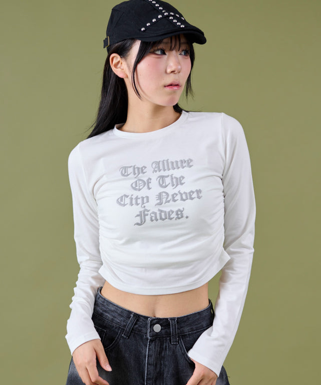 ホワイト モデル：160cm F着用