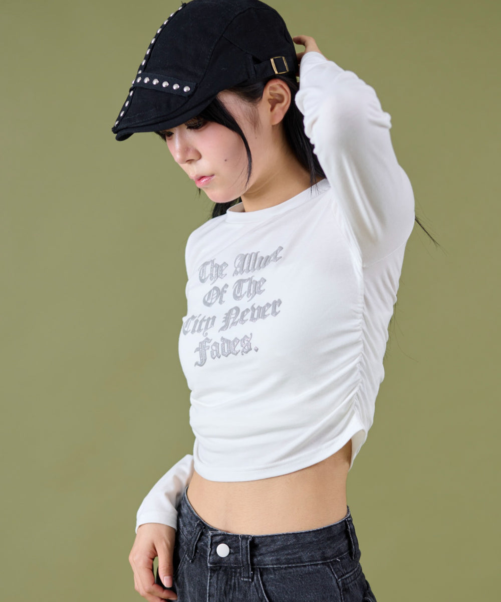 ホワイト モデル：160cm F着用