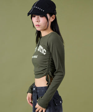 カーキ モデル：160cm F着用