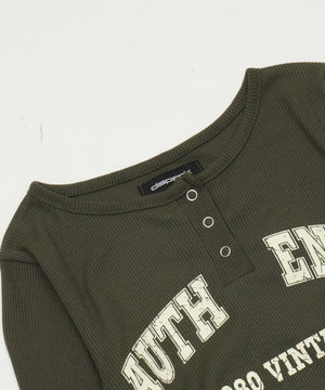 サイドギャザーヘンリーネックロゴTOP