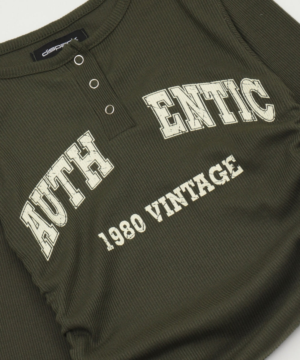 サイドギャザーヘンリーネックロゴTOP