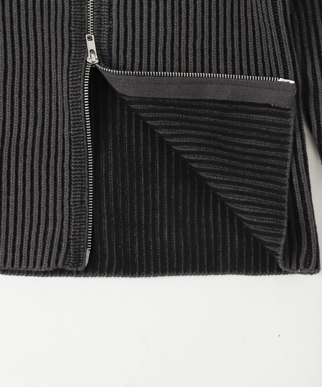 オフショルダブルジップニット