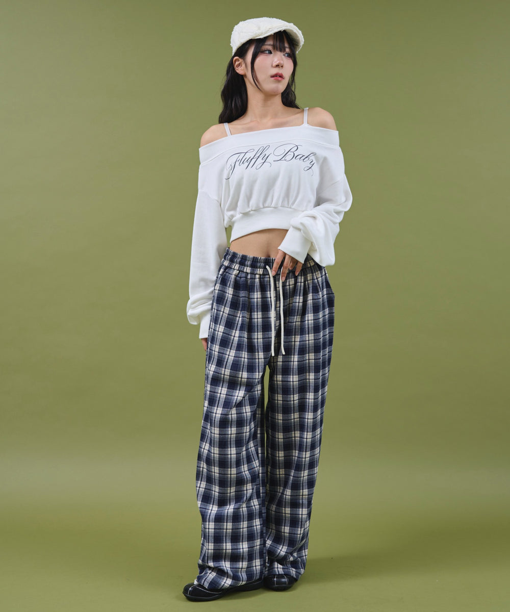 ホワイト モデル：160cm F着用