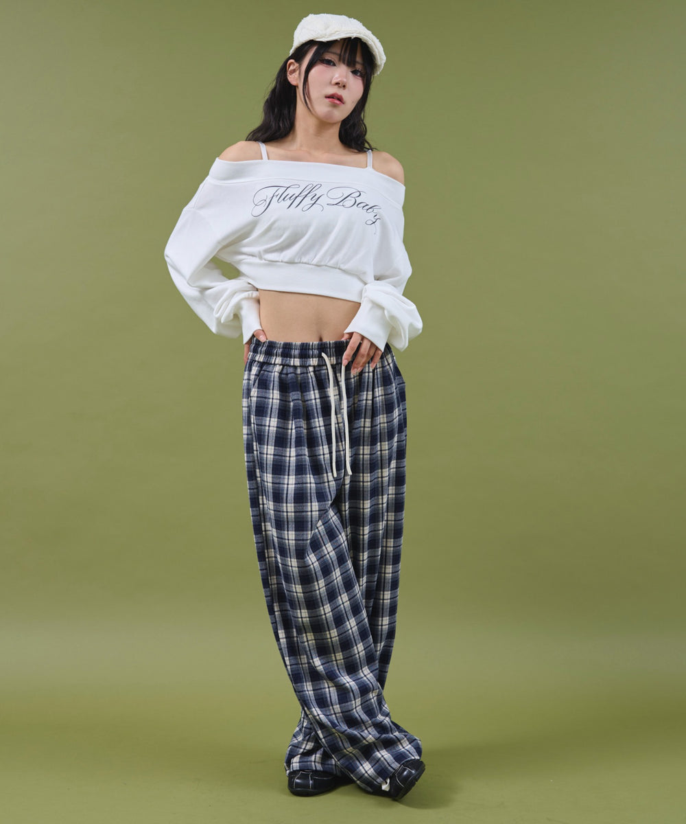 ホワイト モデル：160cm F着用