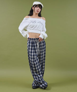 ホワイト モデル：160cm F着用