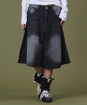 ブラック モデル：160cm S着用