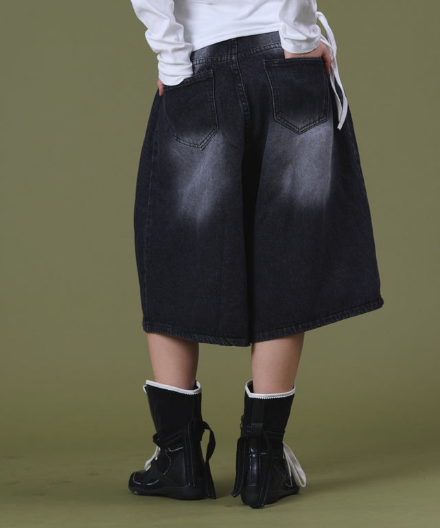 ブラック モデル：160cm S着用