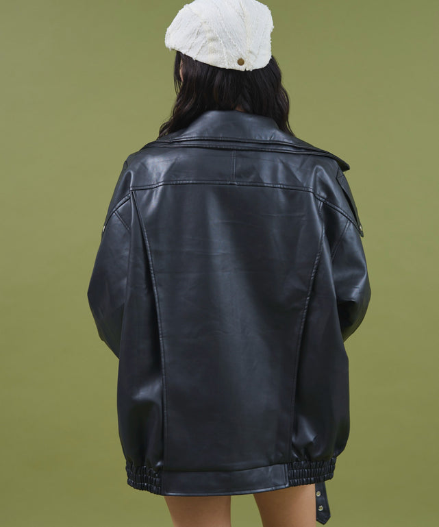 ブラック モデル：160cm F着用