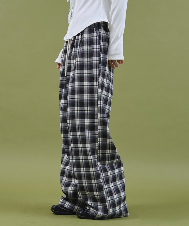 ブラック モデル：160cm F着用