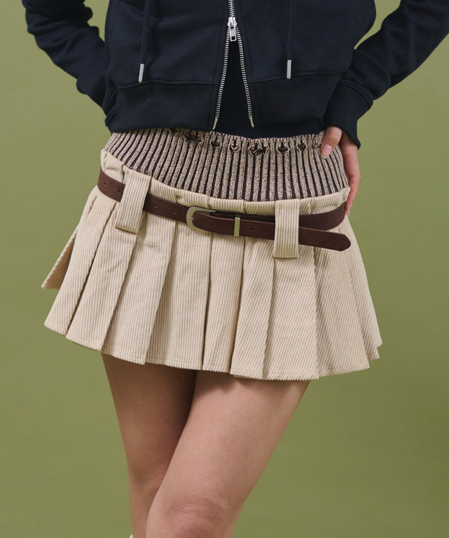 ホワイトアイボリー モデル：160cm F着用