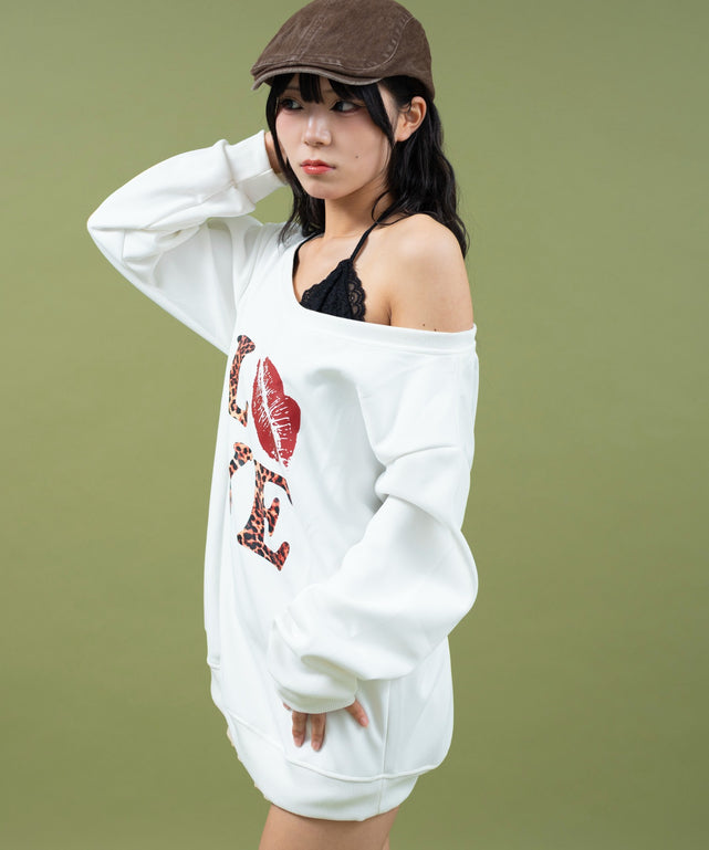 ホワイト モデル：160cm F着用