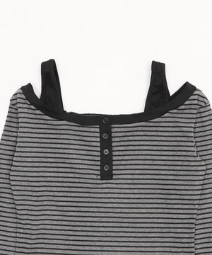 ロゴ刺繍ボーダーデザイントップ