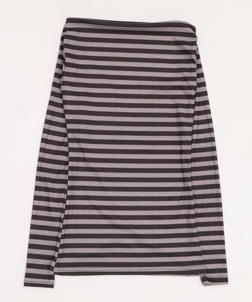 オフショルボーダードクロトップ