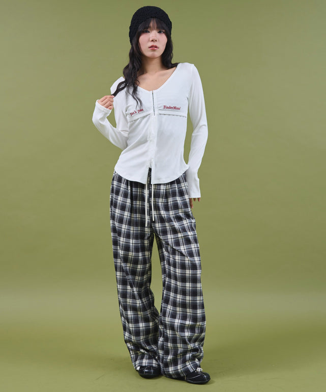 ホワイト モデル：160cm F着用