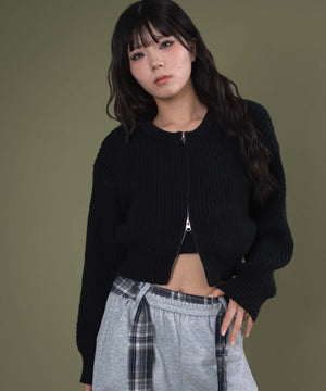 ブラック モデル：160cm F着用