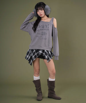 ベージュ モデル：160cm F着用