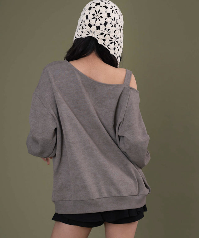 ベージュ モデル：160cm F着用