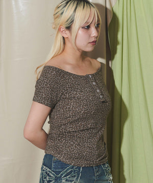 ブラウン モデル：155cm F着用