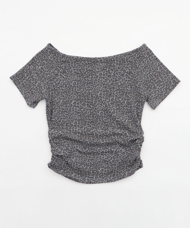 ヘンリーネックオフショルレオパードSSトップス