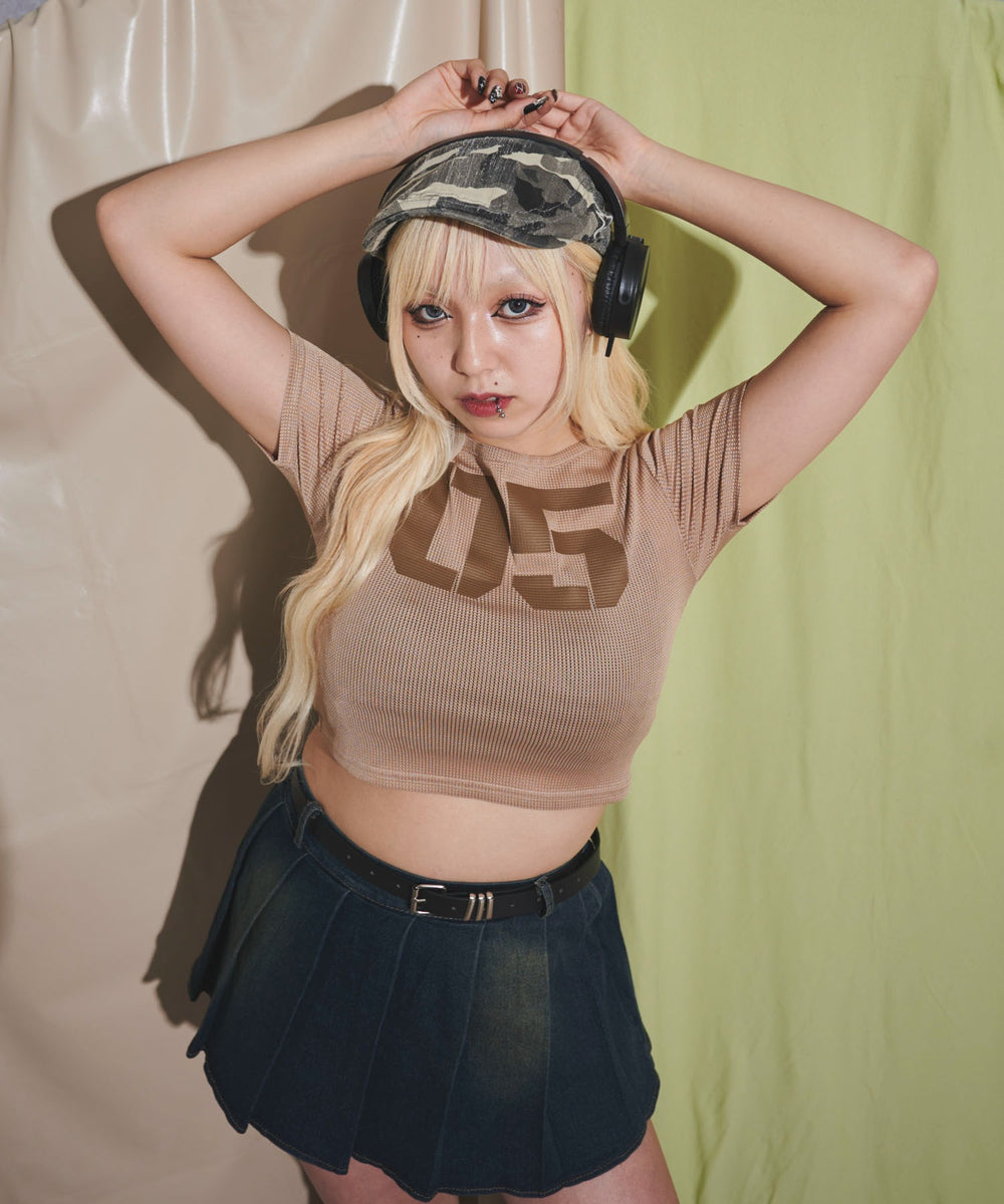 ブラウン モデル：155cm F着用