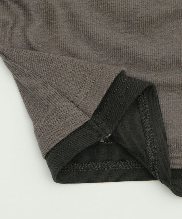 ハトメレイヤードグラフィックT